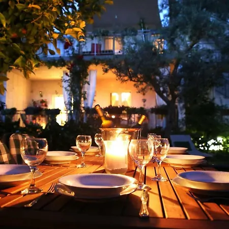 Apartament Rose *