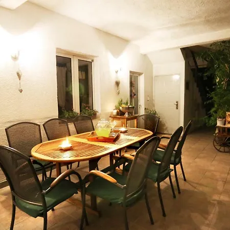 Apartament Rose *