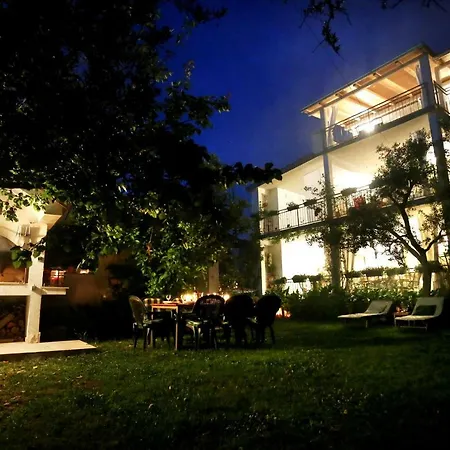 Apartment Rose Kastela