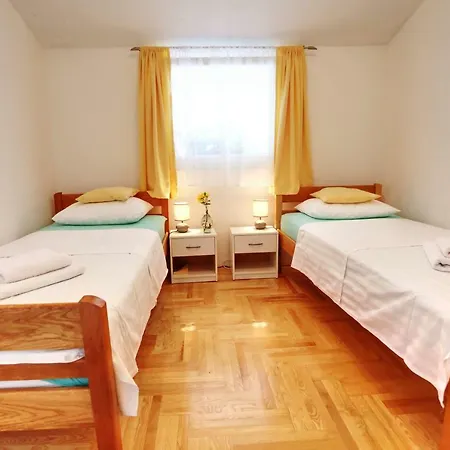 Apartment Rose Kastela